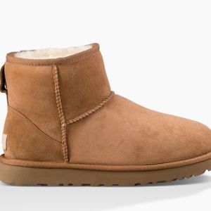Classic mini ugg boot